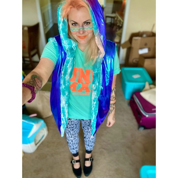 Coquetry Minky Zipper Front Vest Blue Holo L/XL $135 - Picture 11 of 16